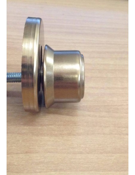 Shutter sliding for armored door