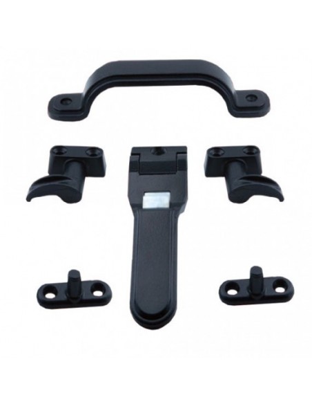 Closed shutter with PERSIANA handle